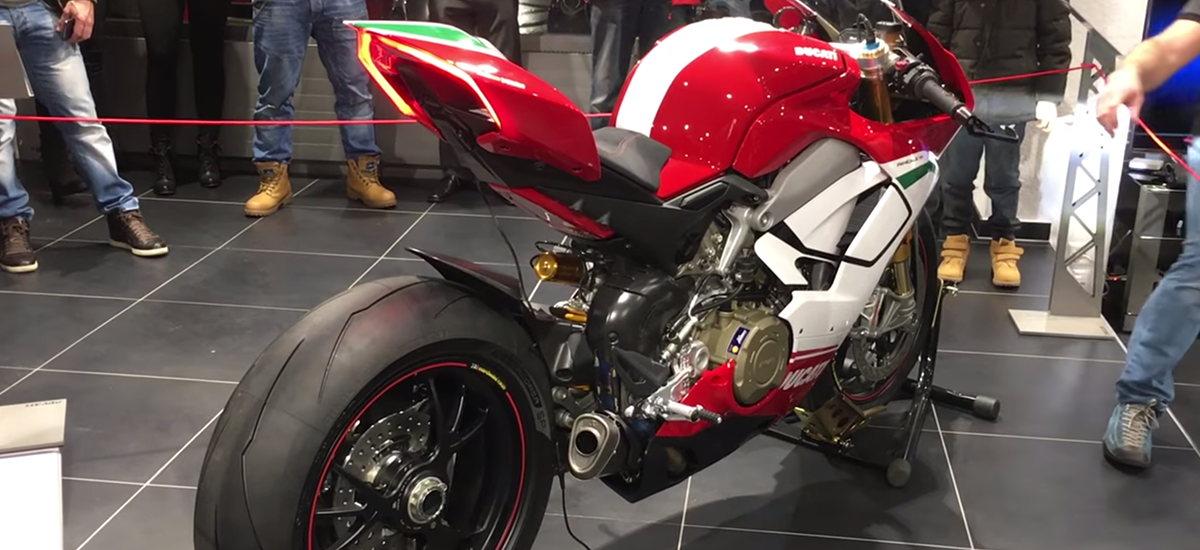 Le moteur de la Ducati Panigale V4 en action chez Desmobike
