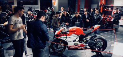 La nouvelle Ducati Panigale V4 fait le tour de Suisse et scotche le public :: Nouveauté 2018