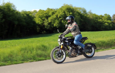 La Husqvarna Svartpilen, une petite moto pionnière au look unique :: Test Husqvarna