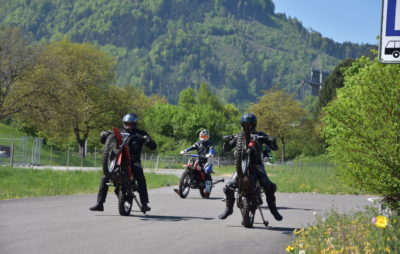 Le cours de wheelie débarque en Suisse romande :: Formation/initiation