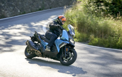 Avec le C 400 X, BMW nous sort un scooter mid-size plutôt sportif :: Test BMW