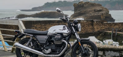 Chrome et hi-tech pour une série limitée Guzzi au look « electric »! :: Moto Guzzi V7 III Limited