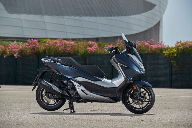 Honda Forza 300
