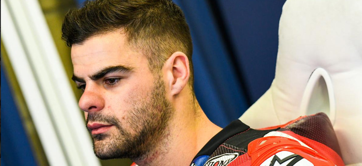 Fenati a présenté des excuses qui ne l’ont pas empêché d’être exclu de son team! MV Agusta et Forward Racing ont aussi résilié son contrat.