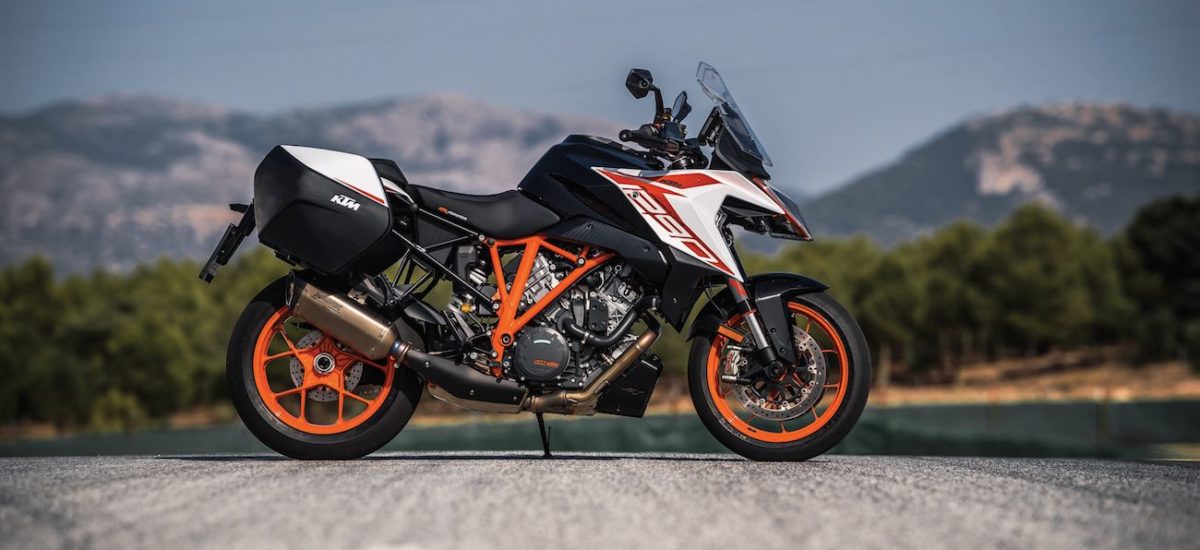 Un écran couleur, la connectivité et plus de protection pour la KTM 1290 Super Duke GT