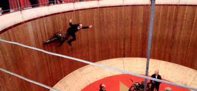 Le plus ancien mur de la mort moto en démonstration à Lucerne :: Acrobatie à moto