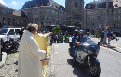 Plus de 1500 motocyclistes en pèlerinage entre le Mouret et Fribourg :: Madone des Centaures