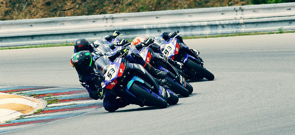 Courses passionnantes lors de la Yamaha R3 bLU cRU Cup|Switzerland de Brno