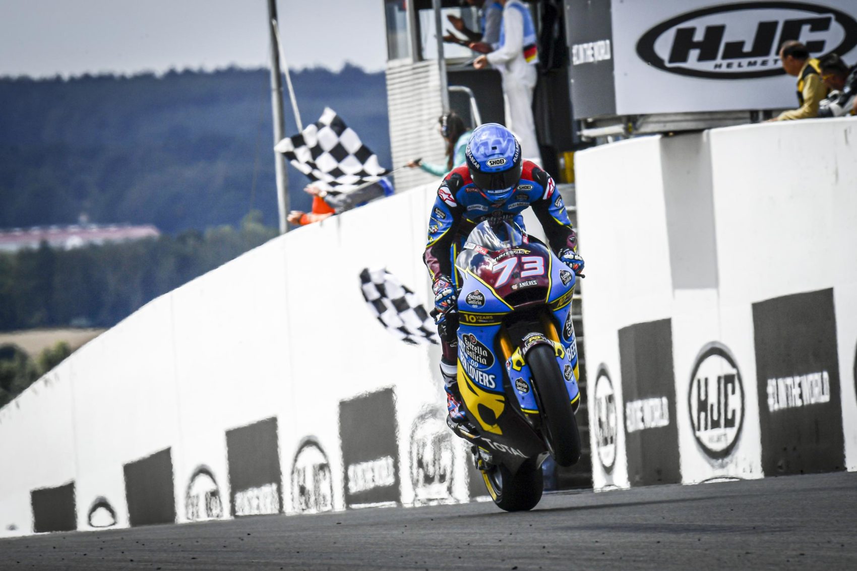 Alex Marquez reprend