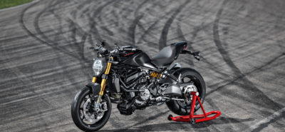 Une Ducati Monster 1200 S noir sur noir :: Gamme 2020