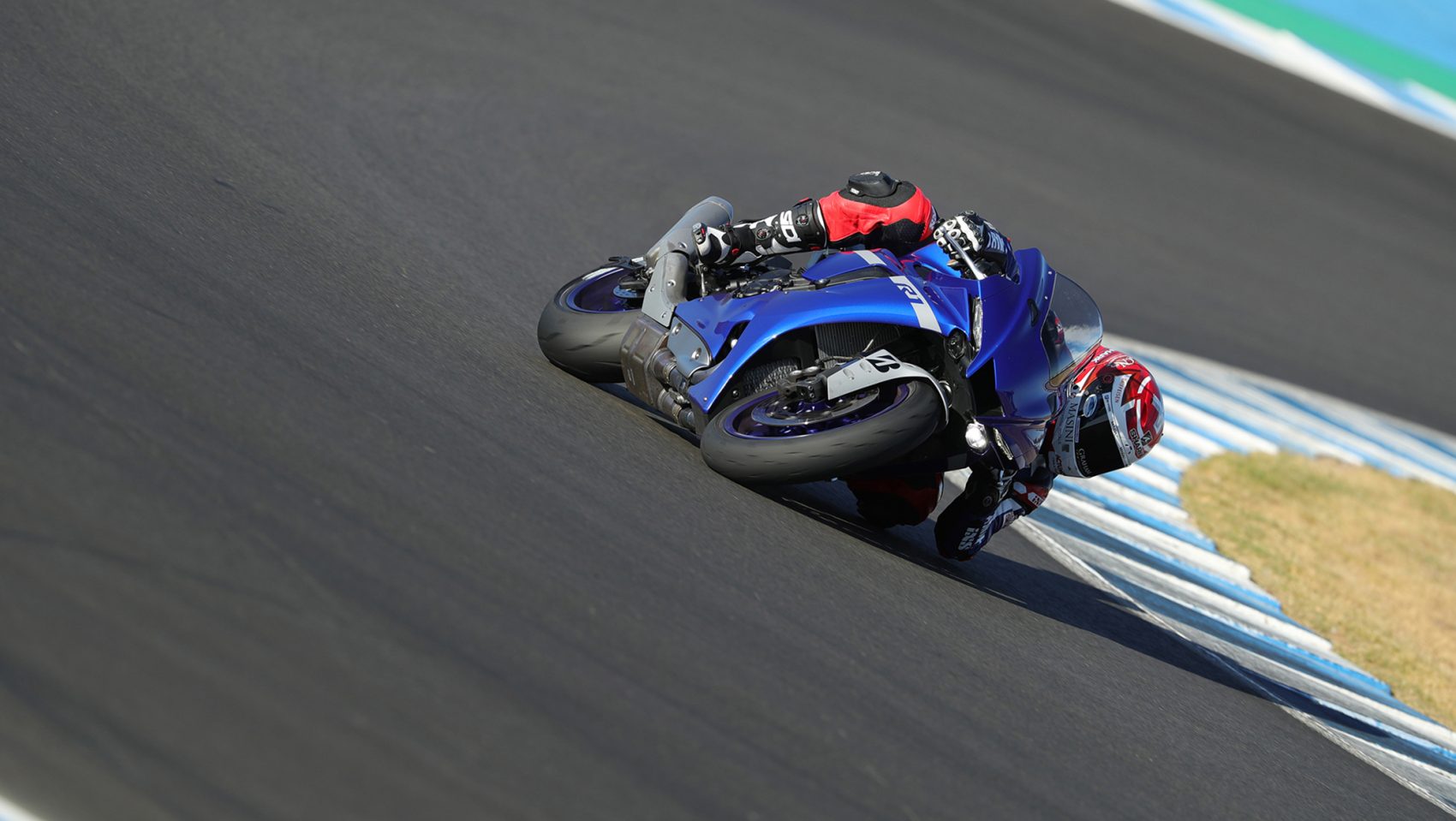 Yamaha R1