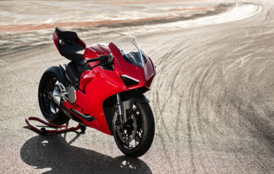 Un nouvelle Ducati Panigale V2 mid-size :: Actu, Nouveautés 2020, Test motos