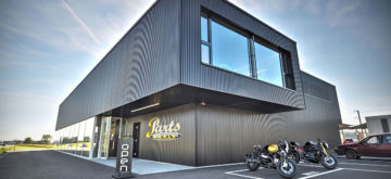 Hostettler Group avale Parts World SA sur le marché des accessoires et habits moto