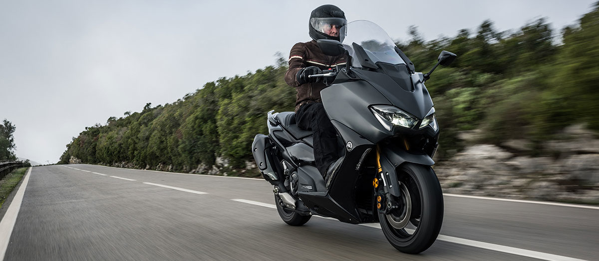 Essai du nouveau Yamaha TMAX 560 et Tech MAX au Portugal