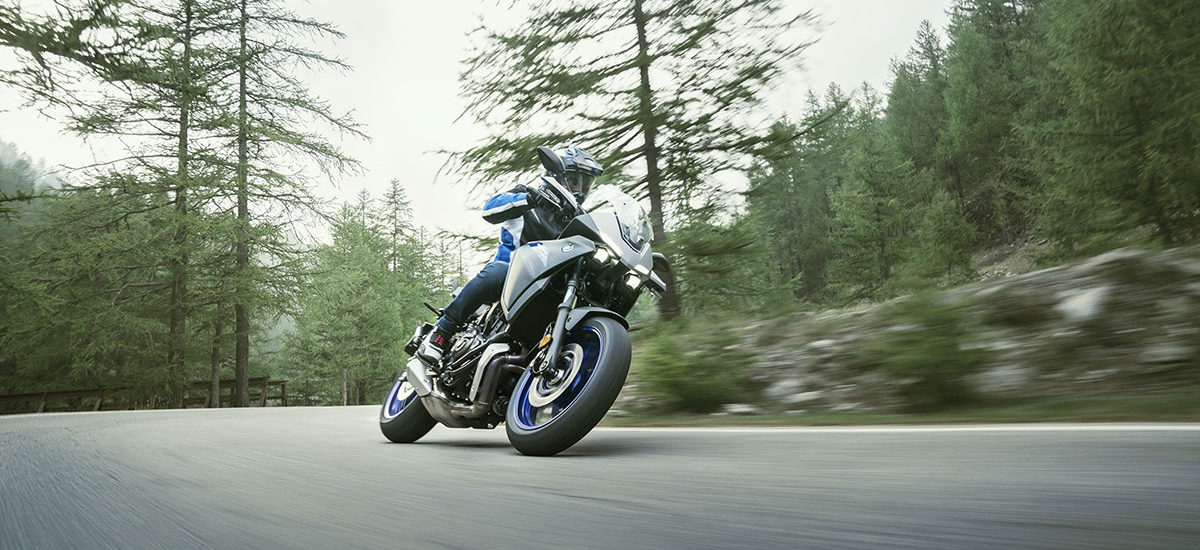 La nouvelle Yamaha Tracer 700 prend des airs de R1!