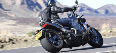 La nouvelle Triumph Rocket 3 en test à Ténériffe :: Le ride du volcan