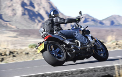 La nouvelle Triumph Rocket 3 en test à Ténériffe :: Le ride du volcan