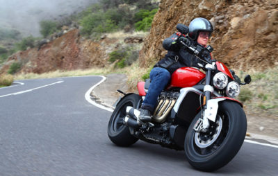 Triumph Rocket 3: (très) gros biceps et bon jeu de jambes :: Test Triumph