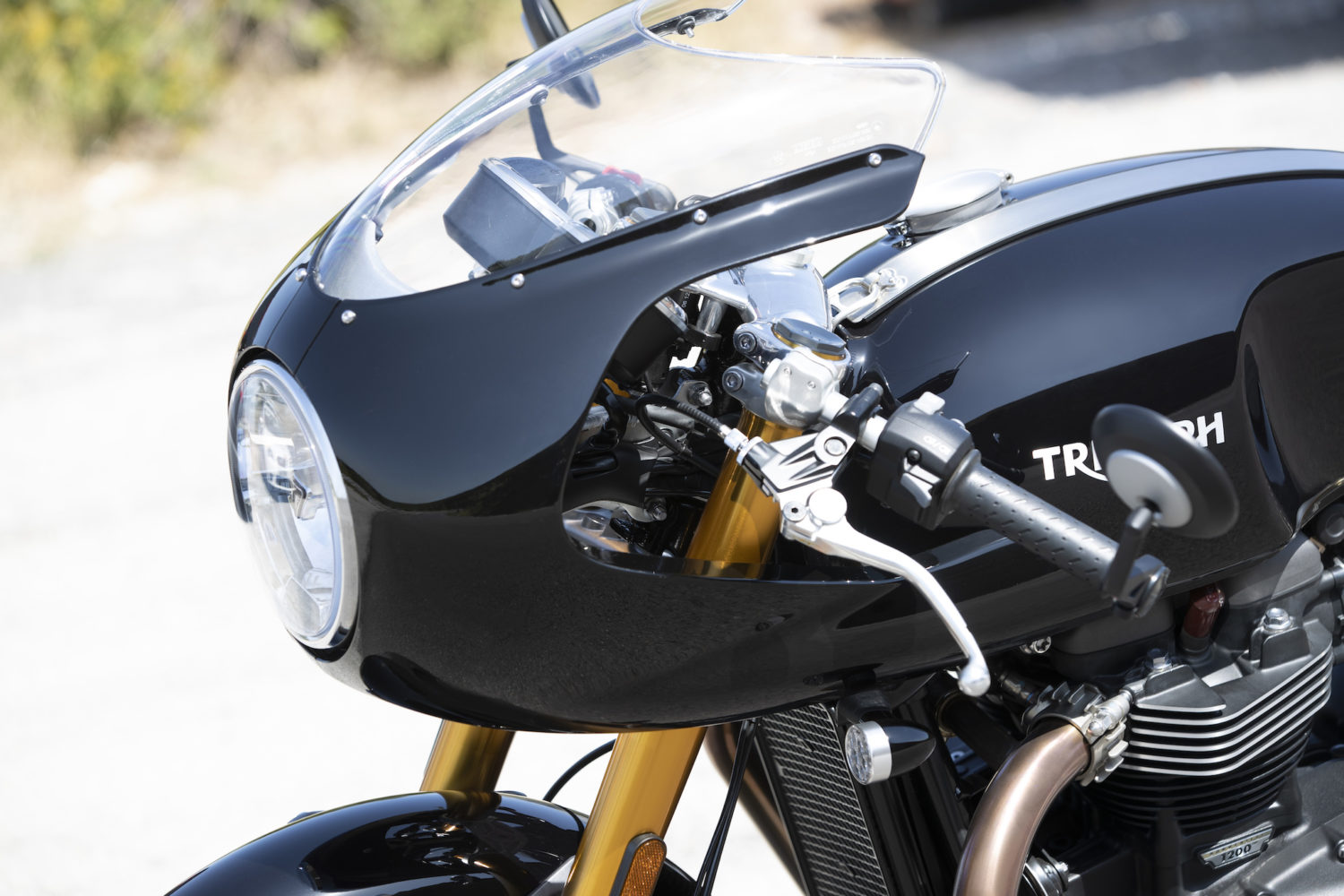 triumph thruxton 1200 fairing kit