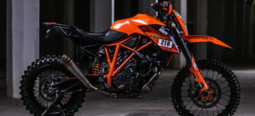 Une KTM 1290 Super Duke R, sauce enduro !