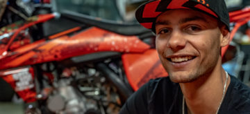 Portrait : Niels Velema, de la moto chinoise au back-flip