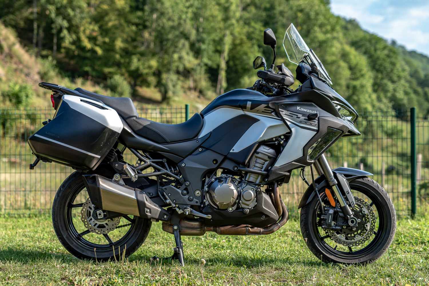 Comparatif Ducati Multistrada 960 S Kawasaki Versys 1000 SE Actumoto.ch (c) Mathias Deshusses