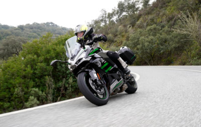 La Z 1000 SX se fait Ninja et développe sa double vie :: Test Kawasaki