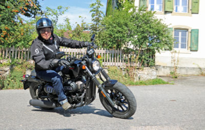 Hyosung Aquila 125, le mini Bobber :: Test Hyosung