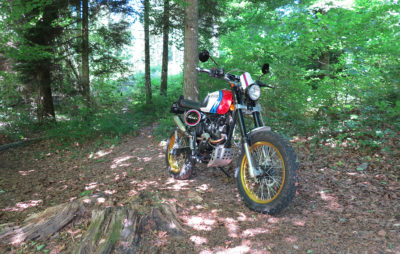 Le scrambler Hero 125, haut, maniable et attachant :: Test Bullit