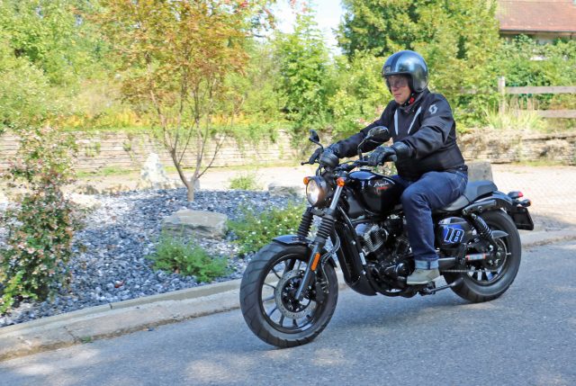 Hyosung Aquila 125