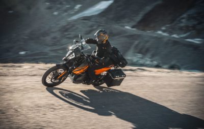 Il y a aussi une KTM 890 Adventure tout court! :: Trail de voyage