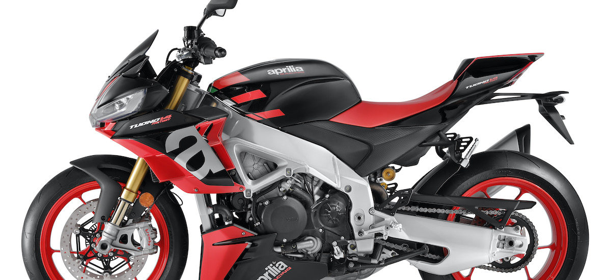 Des ailerons dans le carénage sur l’Aprilia Tuono V4