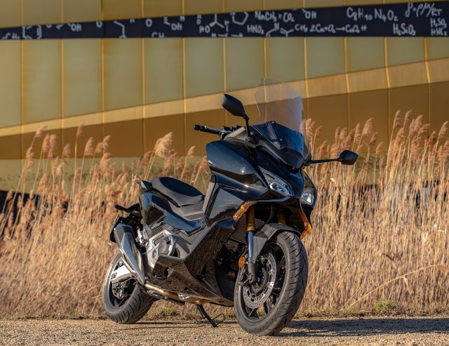 Honda Forza 750