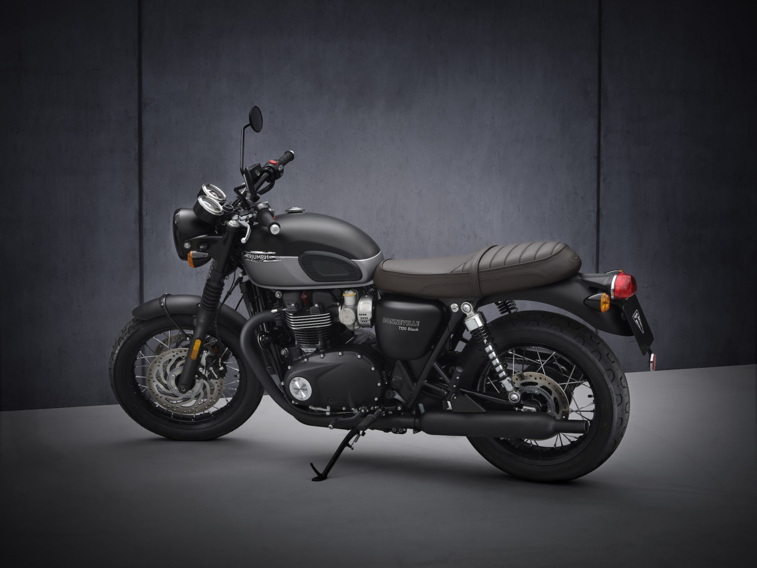 bonneville t100 jet black