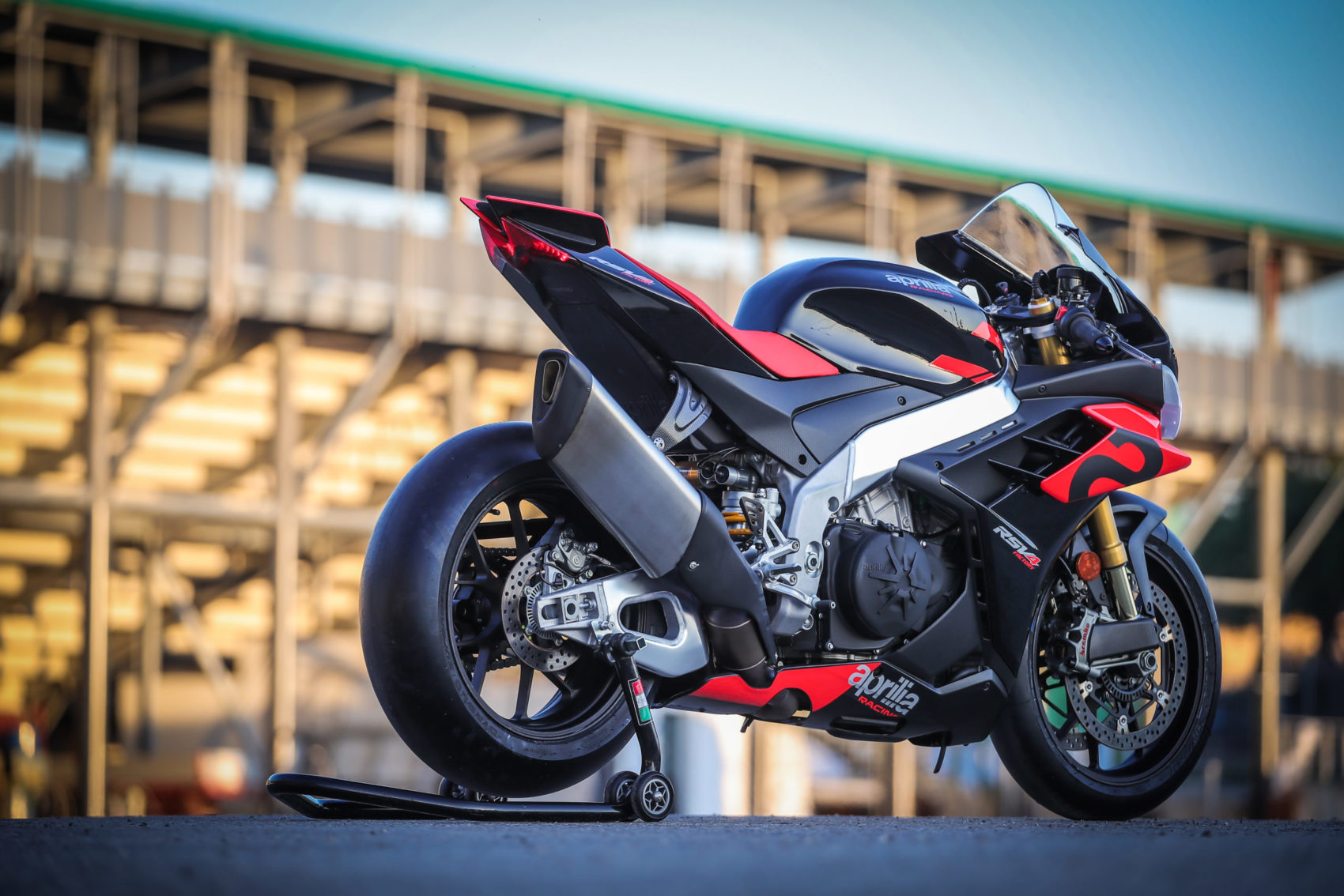 RSV4 Factory 2021