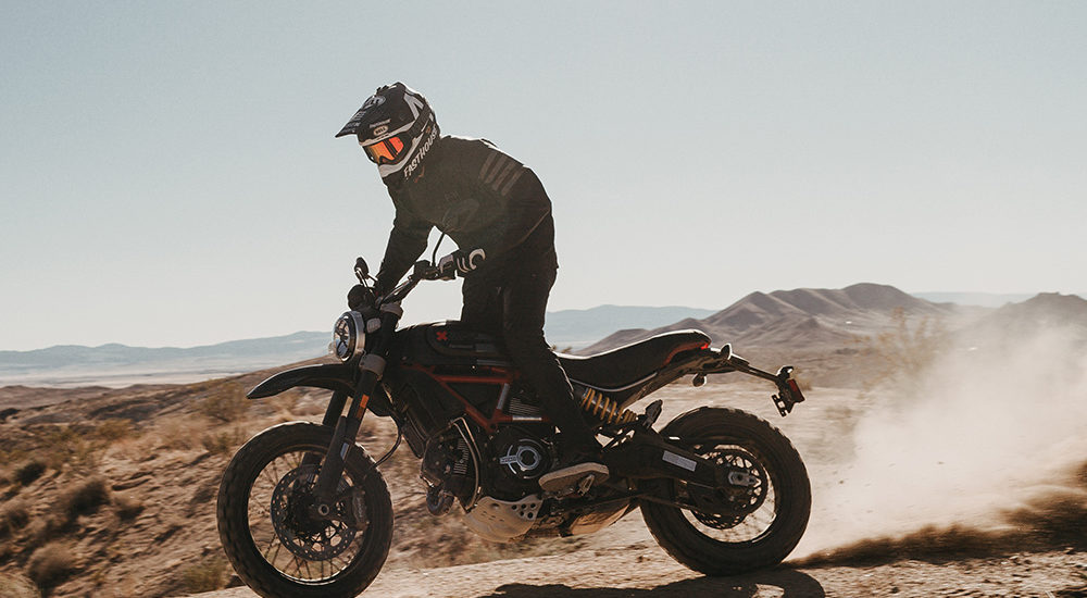 Edition limitée: Scrambler Ducati Desert Sled Fasthouse