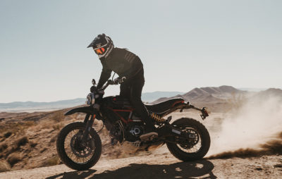 Edition limitée: Scrambler Ducati Desert Sled Fasthouse :: Nouveauté 2021