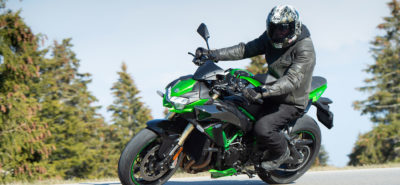 Essai ZH2 SE – Performances toujours au top, du mieux sur le confort et le freinage! :: Test Kawasaki