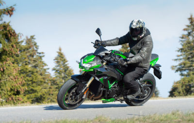 Essai ZH2 SE – Performances toujours au top, du mieux sur le confort et le freinage! :: Test Kawasaki