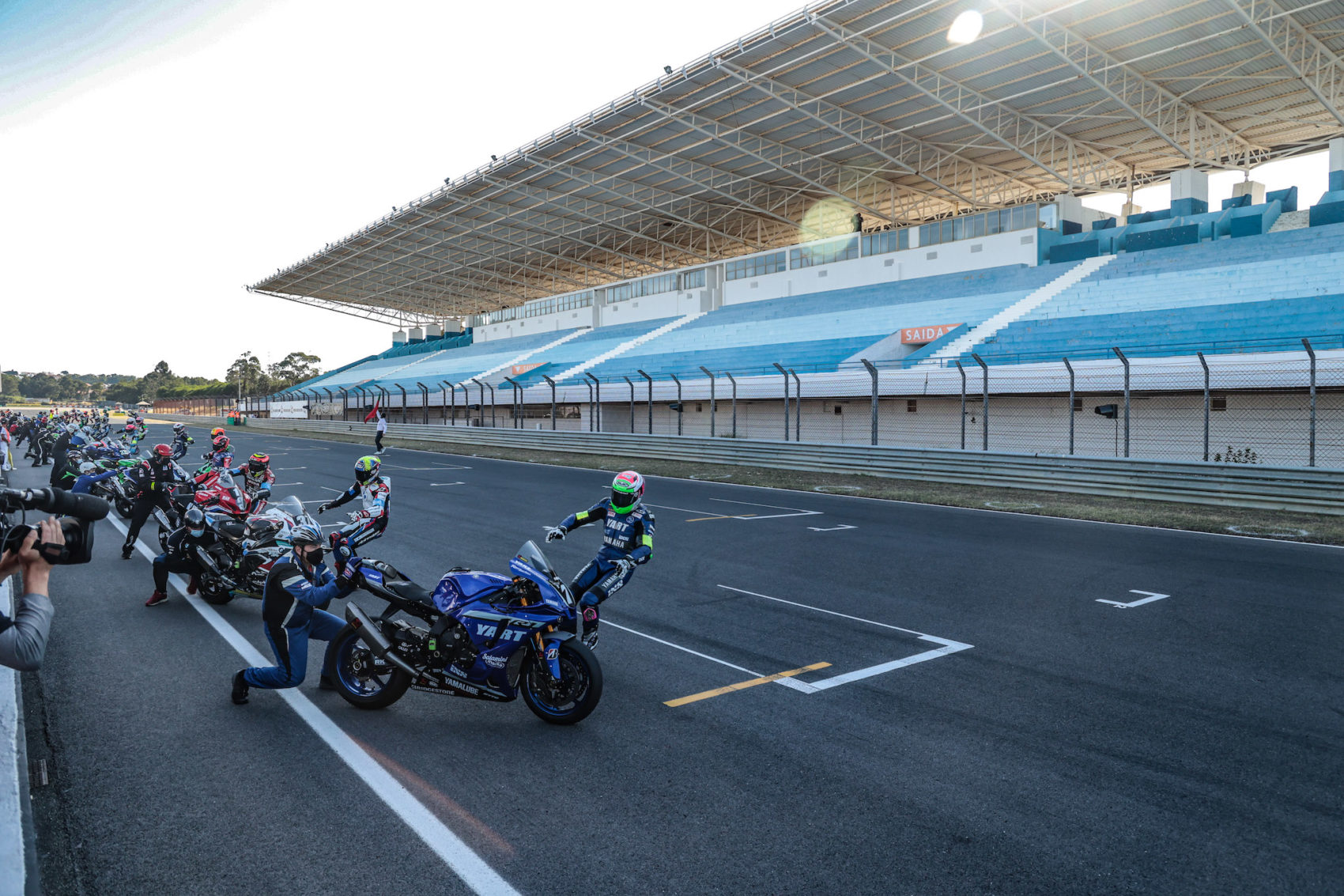 https://www.actumoto.ch/2021/06/14/le-declassement-du-bolliger-profite-a-kevin-trueb-et-le-national-motos/