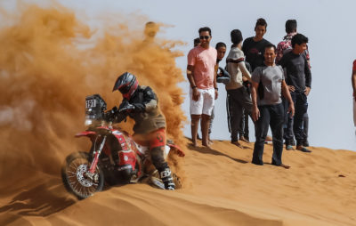 Après les premières étapes du Rallye du Maroc, le team KTM mène la danse, et le Suisse Monnin progresse :: Rallye-Raid