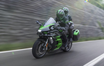 La Kawasaki Ninja H2 SX 2022 avec le radar :: Nouveauté