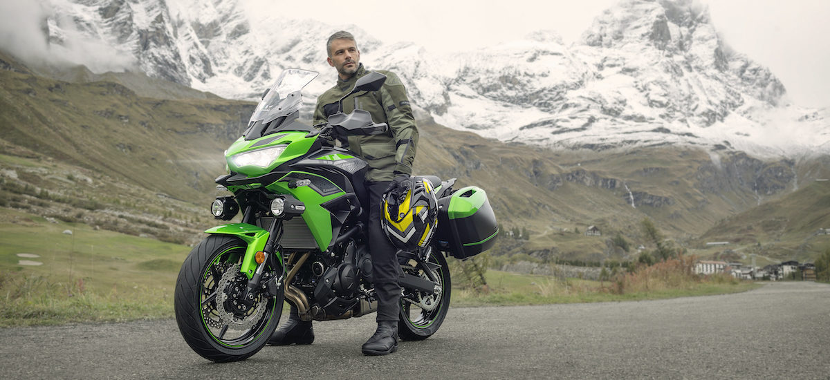 Ecran couleur et nouveau visage plus protecteur pour la Kawasaki Versys 650