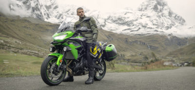 Ecran couleur et nouveau visage plus protecteur pour la Kawasaki Versys 650 :: Nouveauté 2022