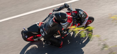 Essai – l’Aprilia Tuono 660 impressionne des cols jusqu’en course de côte :: Test Aprilia