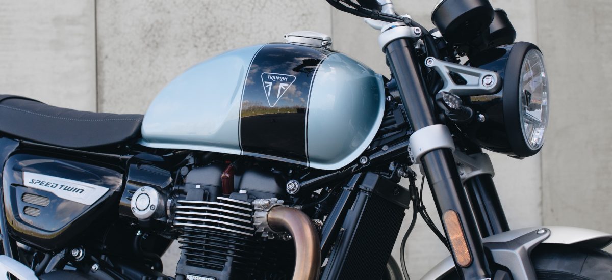 Une Triumph Speed Twin Breitling Edition, à 270 exemplaires