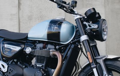 Une Triumph Speed Twin Breitling Edition, à 270 exemplaires :: Edition limitée