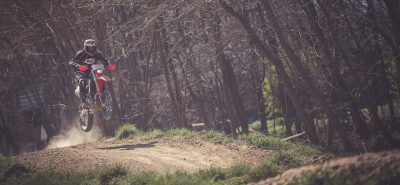 Essai – la gamme enduro de RedMoto, 4 machines avec chacune sa personnalité :: Test Honda