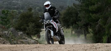 Essai Ducati DesertX – La nouvelle référence parmi les enduros mid-size