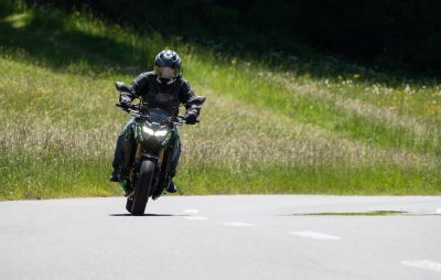 Essai – la Kawasaki Z900 SE, une supernaked verte bien suspendue :: Test Kawasaki